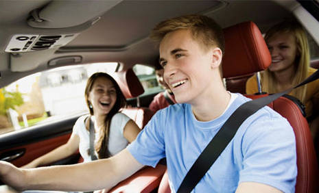 Book in advance to save up to 40% on Under 21 car rental in Loten
